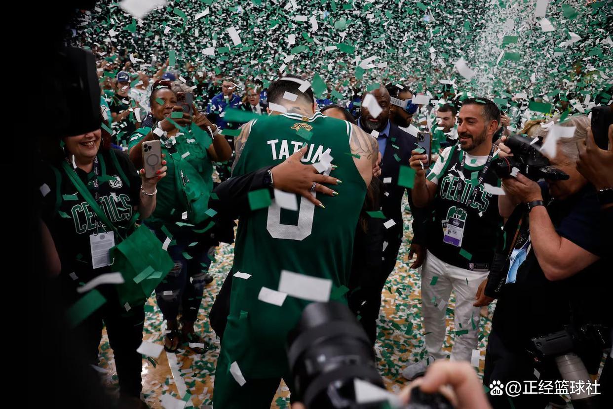 南宫娱乐-塔图姆在雄鹿比赛中大胜,赛况扑朔迷离引发热议!的简单介绍